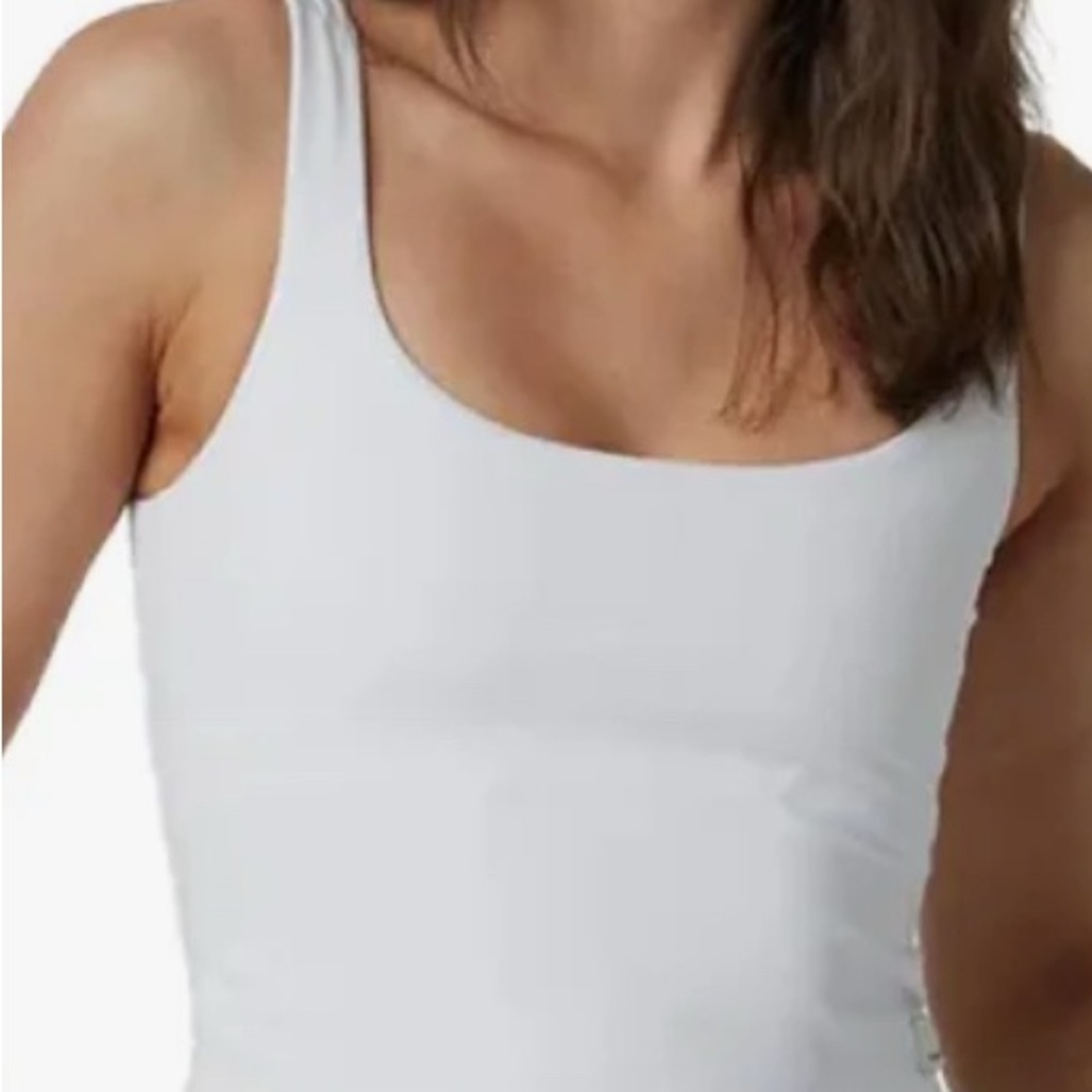 Vuori Daily Crop Tank